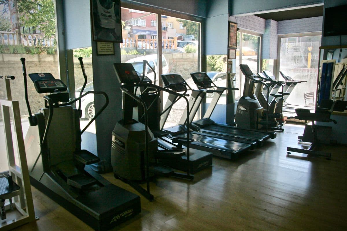 Power Line Sport Center 4