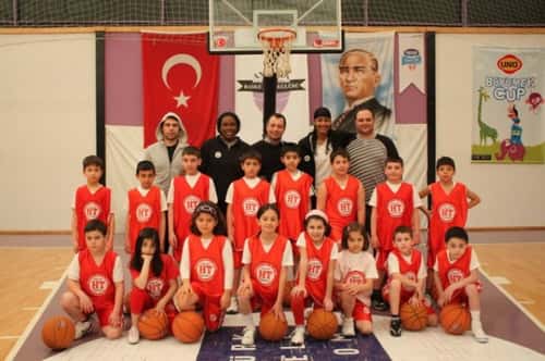 Hidayet Türkoğlu Basketbol Akademisi - Beysukent/Çayyolu - 1. Fotoğraf Hidayet Türkoğlu Basketbol Akademisi - Beysukent/Çayyolu - 1. Fotoğraf