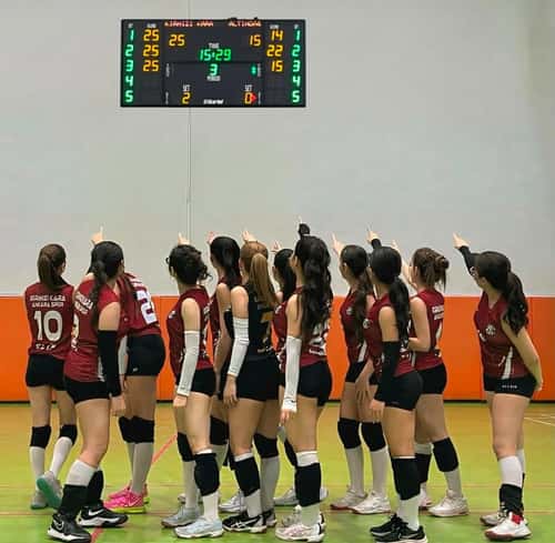 Kırmızı Kara Spor Kulübü - 1. Fotoğraf Kırmızı Kara Spor Kulübü - 1. Fotoğraf